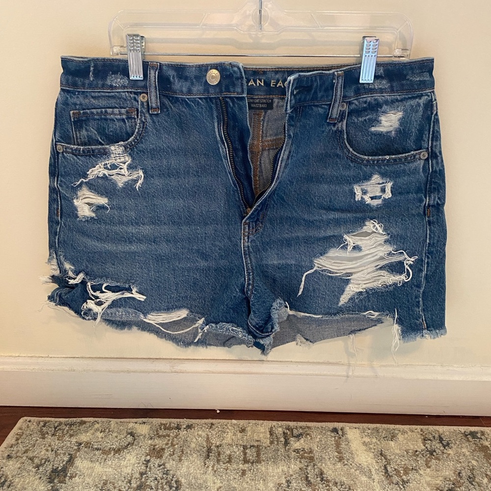 American Eagle Mom Short
